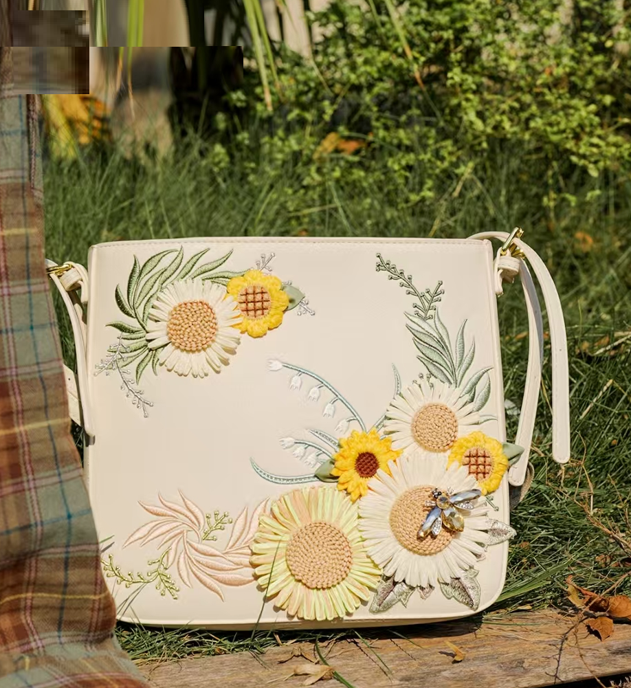 Sunflower Language - Designer Original Handmade Trendy Bags. Stylish and fashionable handbags that can be carried by hand, worn over the shoulder or crossbody. They are versatile and suitable for girl