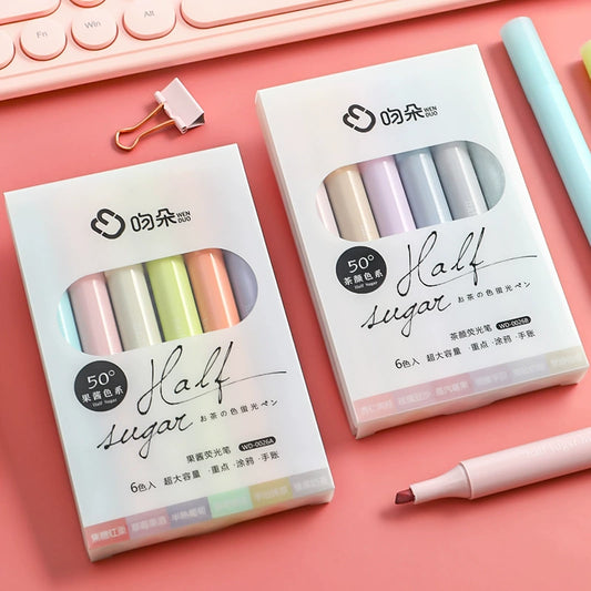 Light-colored Eye-protecting Semi-sugar Highlighter, a boxed high-capacity slant-tip marker pen for students with a high-value appearance, suitable for making notations in handbooks.